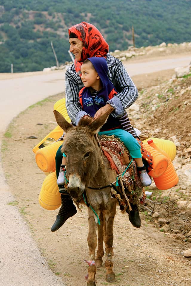 A local lady and her child